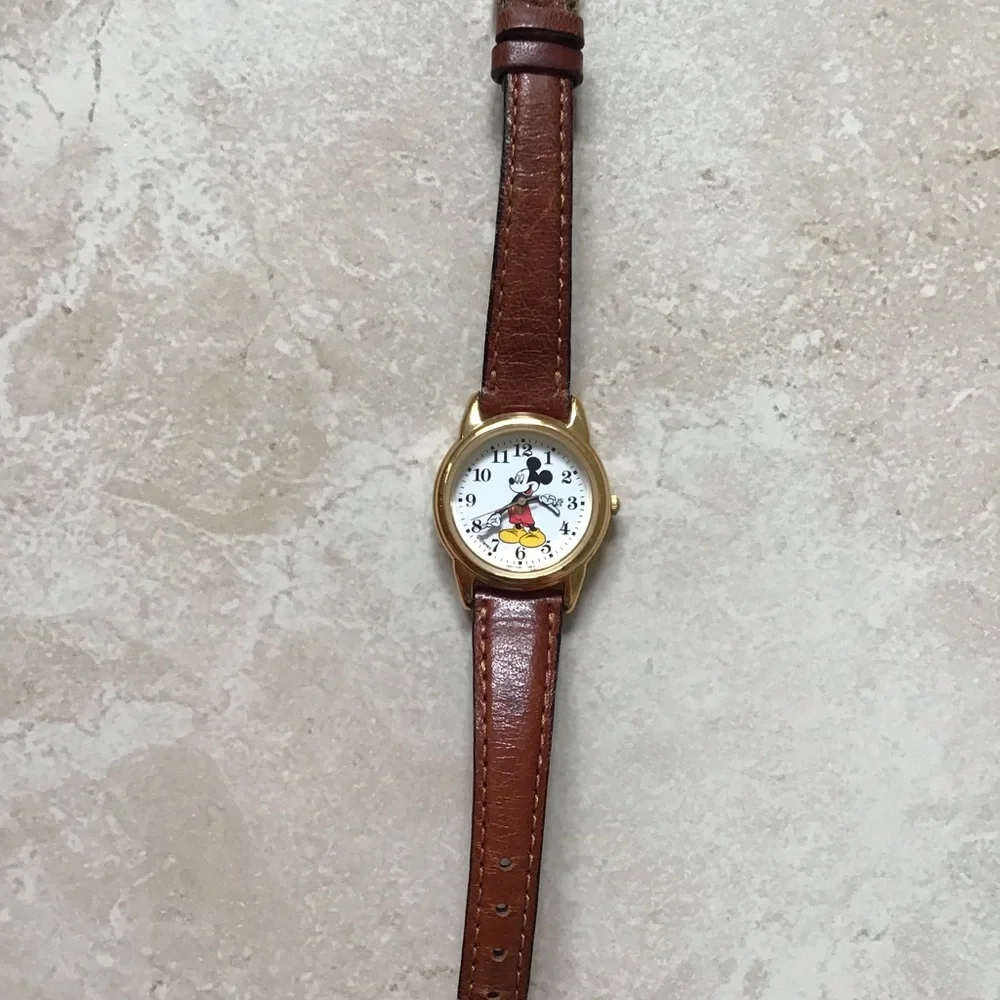 Vintage Disney Mickey Mouse Lorus Watch - Picture 6 of 10